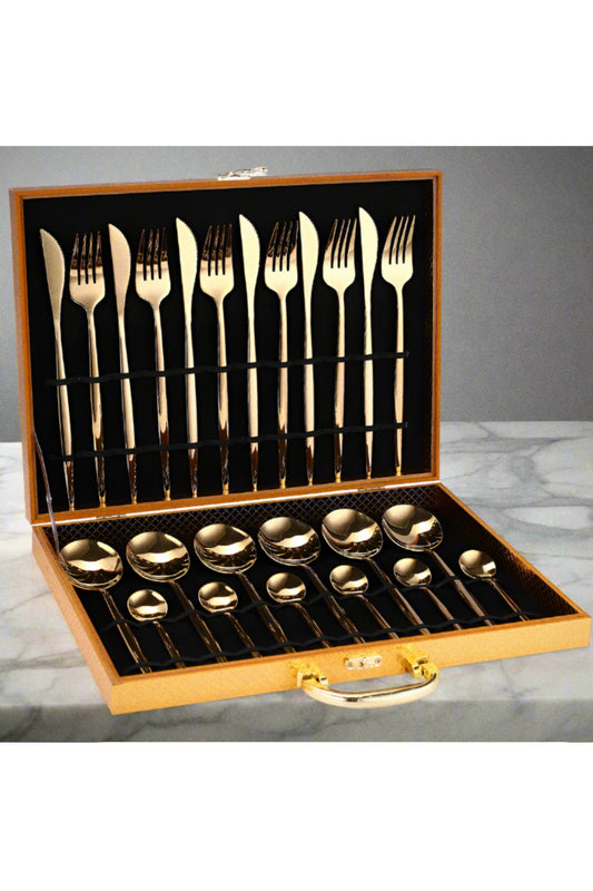 Le Dozzine Cutlery Set